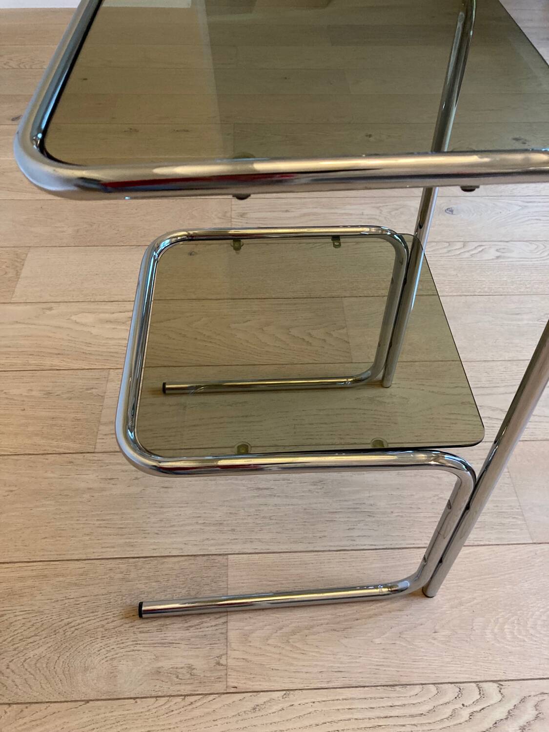 Bout de canapé verre