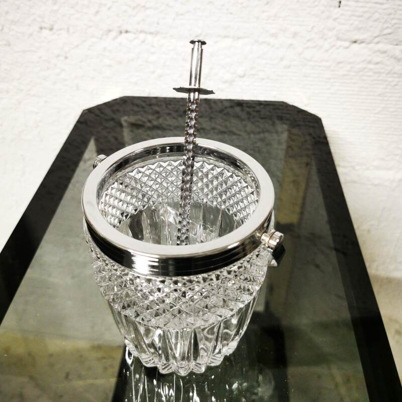 Ice cube pinch in chrome nickel brass