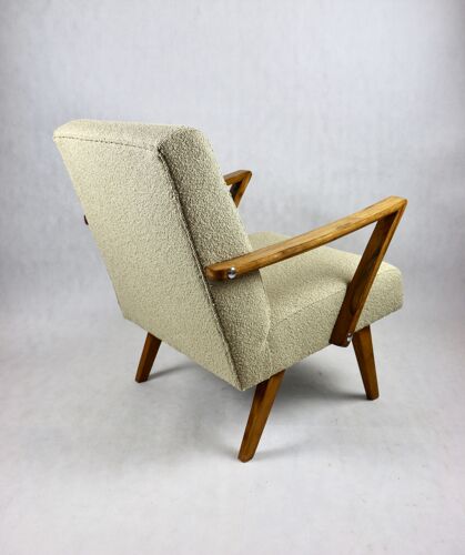 Beige boucle walnut lounge chair, 1970s