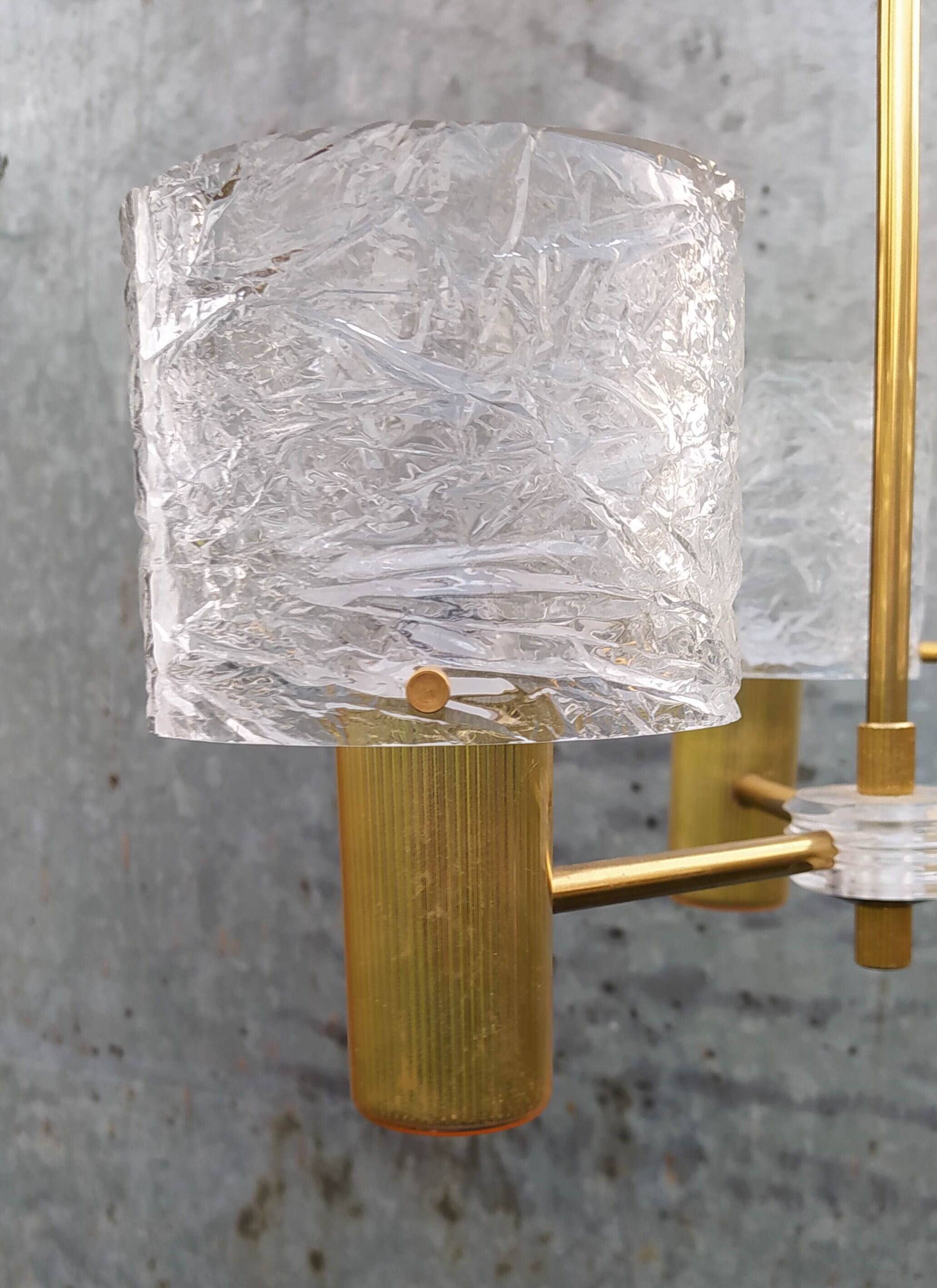 3-light tulip chandelier in gold plexiglass and plastic