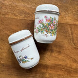 Porcelain pepper shaker set