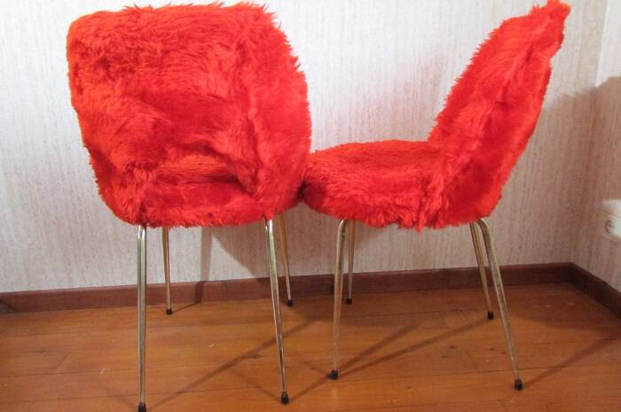 Pair of vintage cocktail chairs, red fur