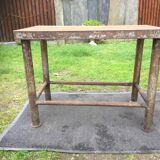 Vintage metal table from an industrial workshop for a makeover