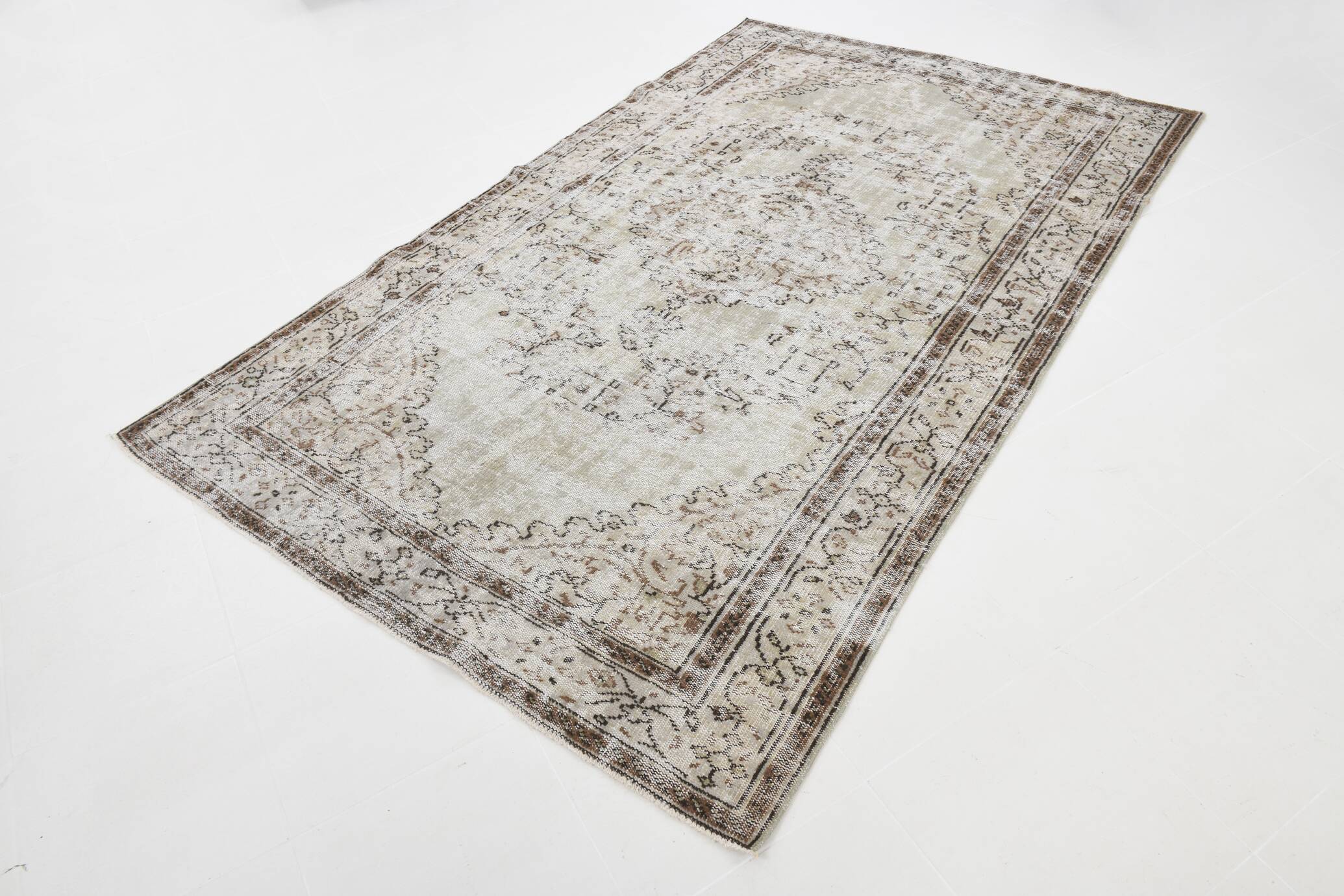 5x9 Brown & Beige Madallion Pattern Vintage Rug, 171x267Cm