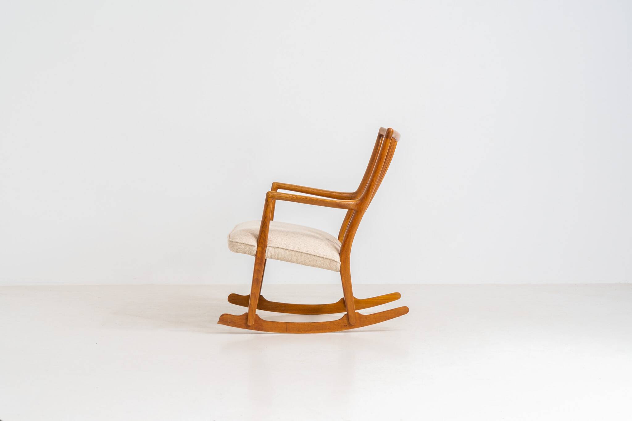 “ML33” rocking chair by Hans J. Wegner for A. Mikael Laursen