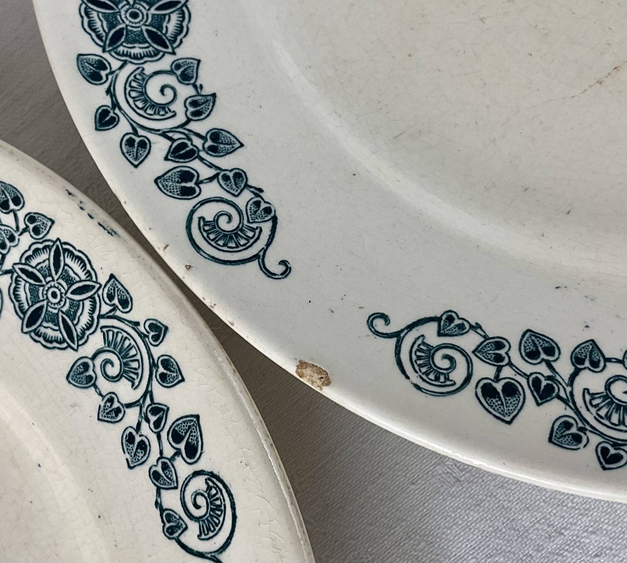 Longchamp Terre De Fer Alesia - 6 flat plates in antique earthenware
