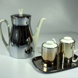 Cafetière avec couvercle chauffant isolé en métal en ensemble avec pot à lait et sucrier, Vintage