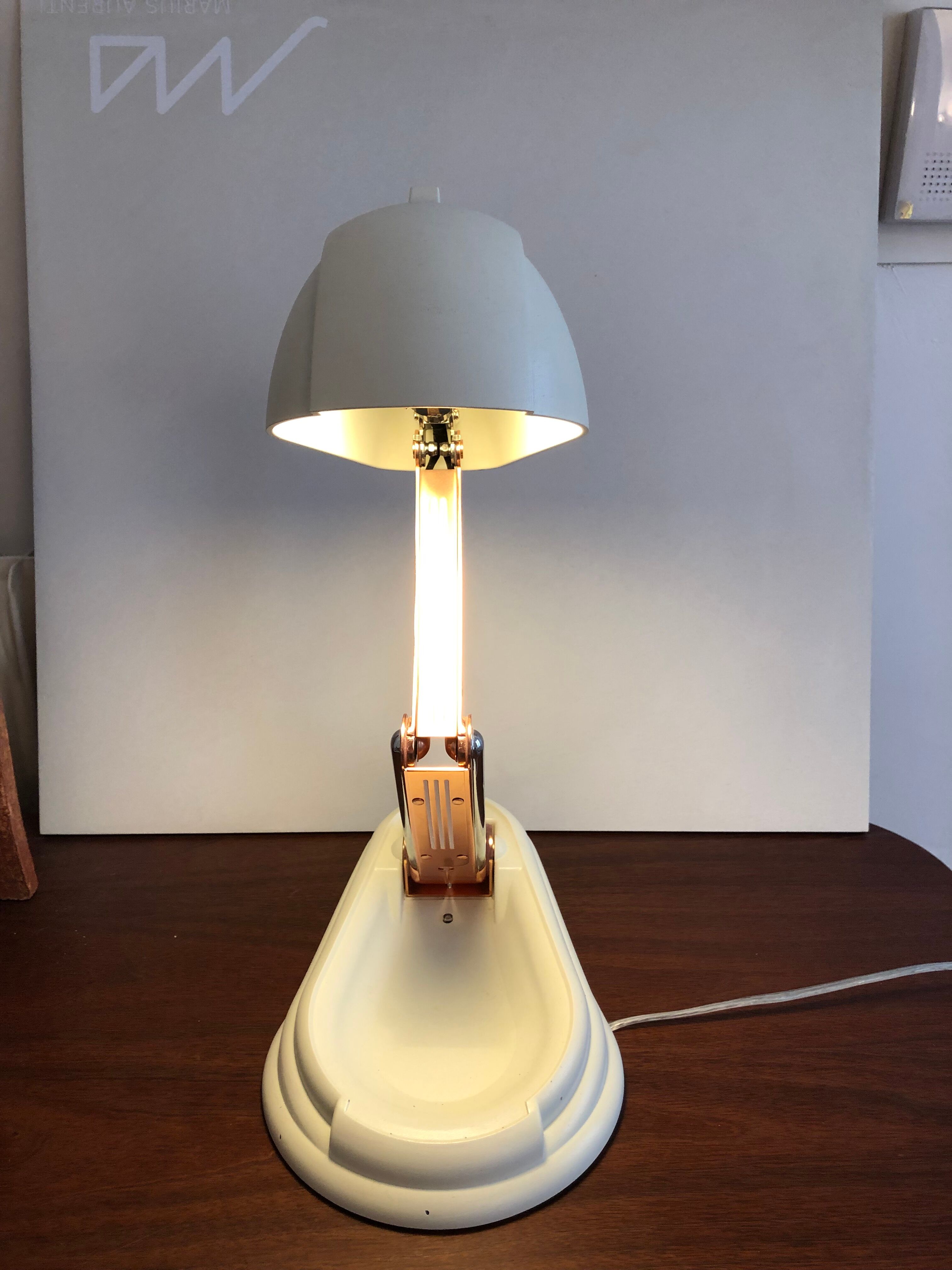 Jumo concept table lamp