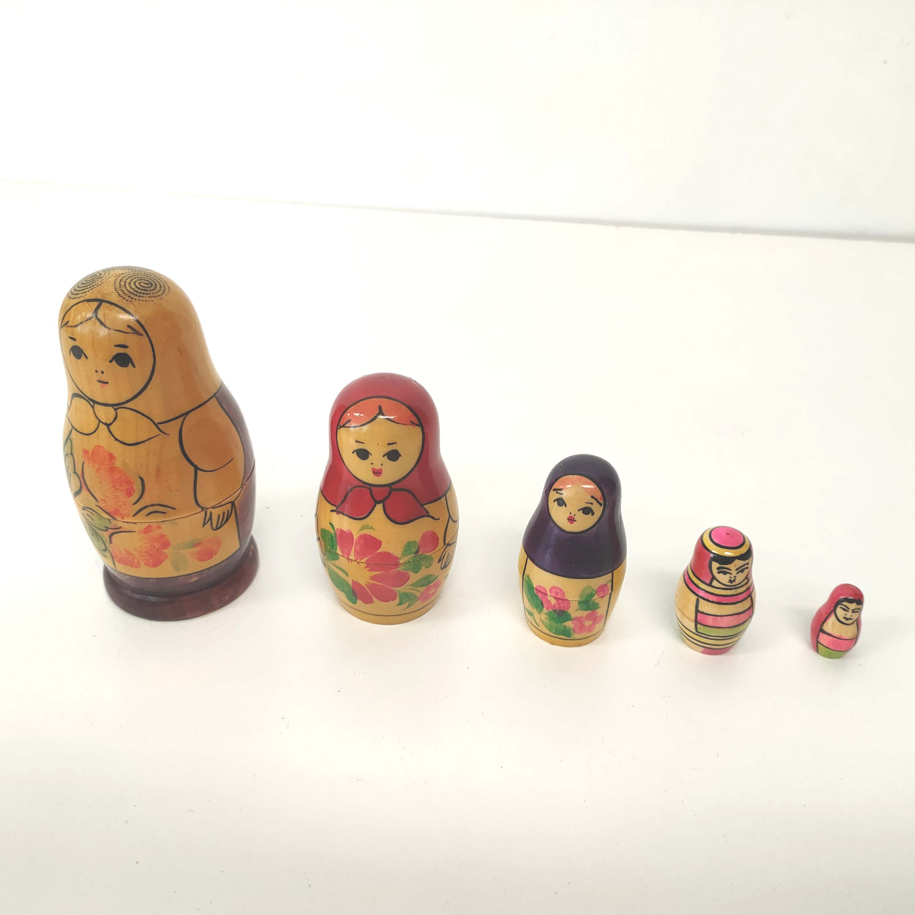 Russian dolls gigognes matriochka