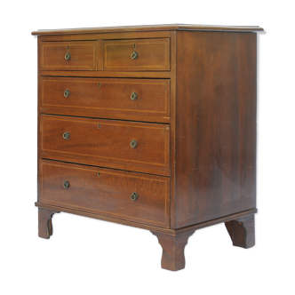 English-style dresser