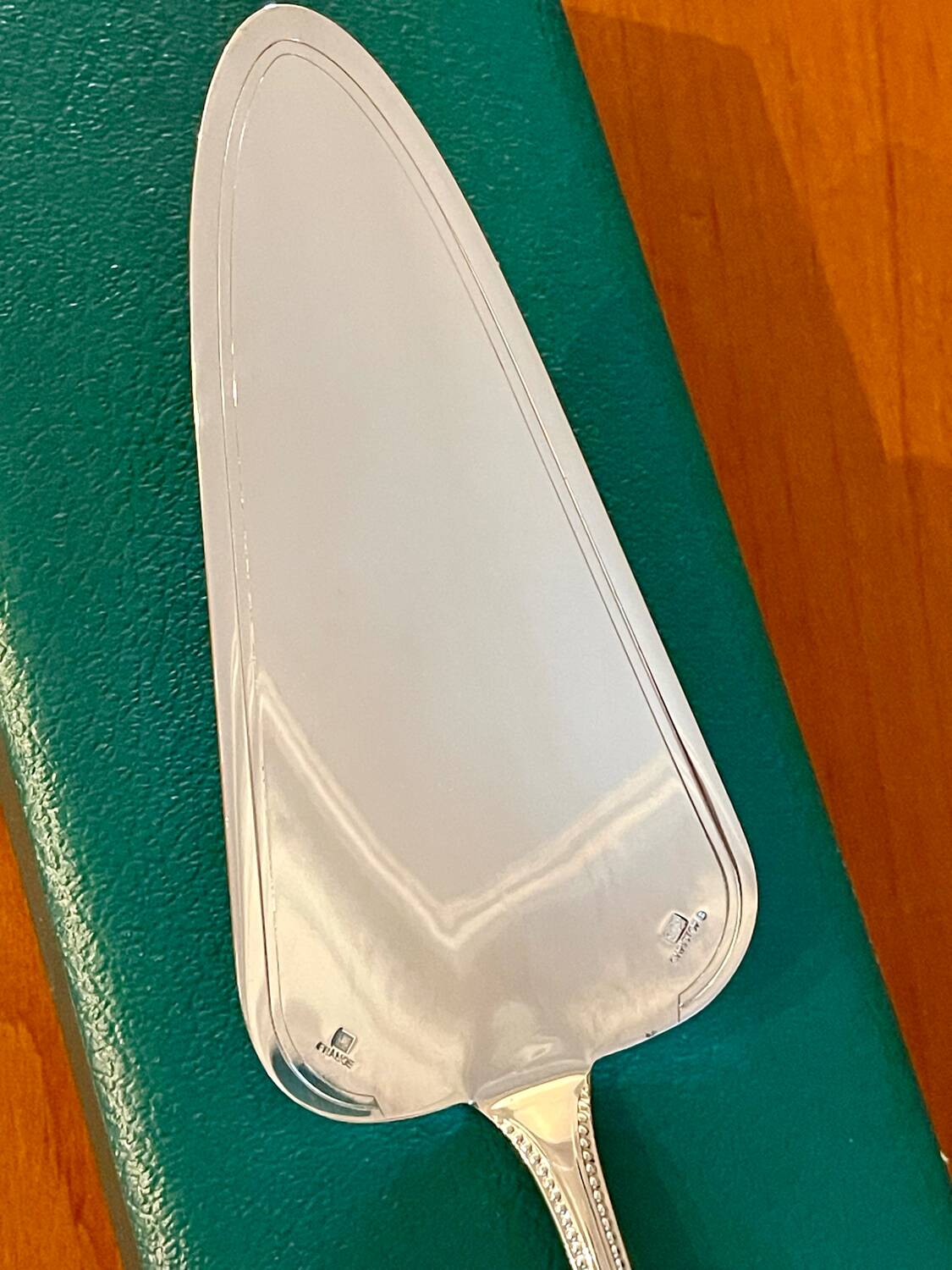 Christofle pearls, cake pie server, new condition