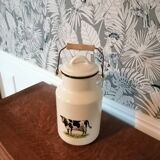 Enamelled milk broc