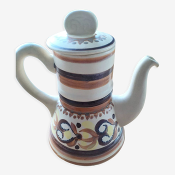 Stoneware coffee maker