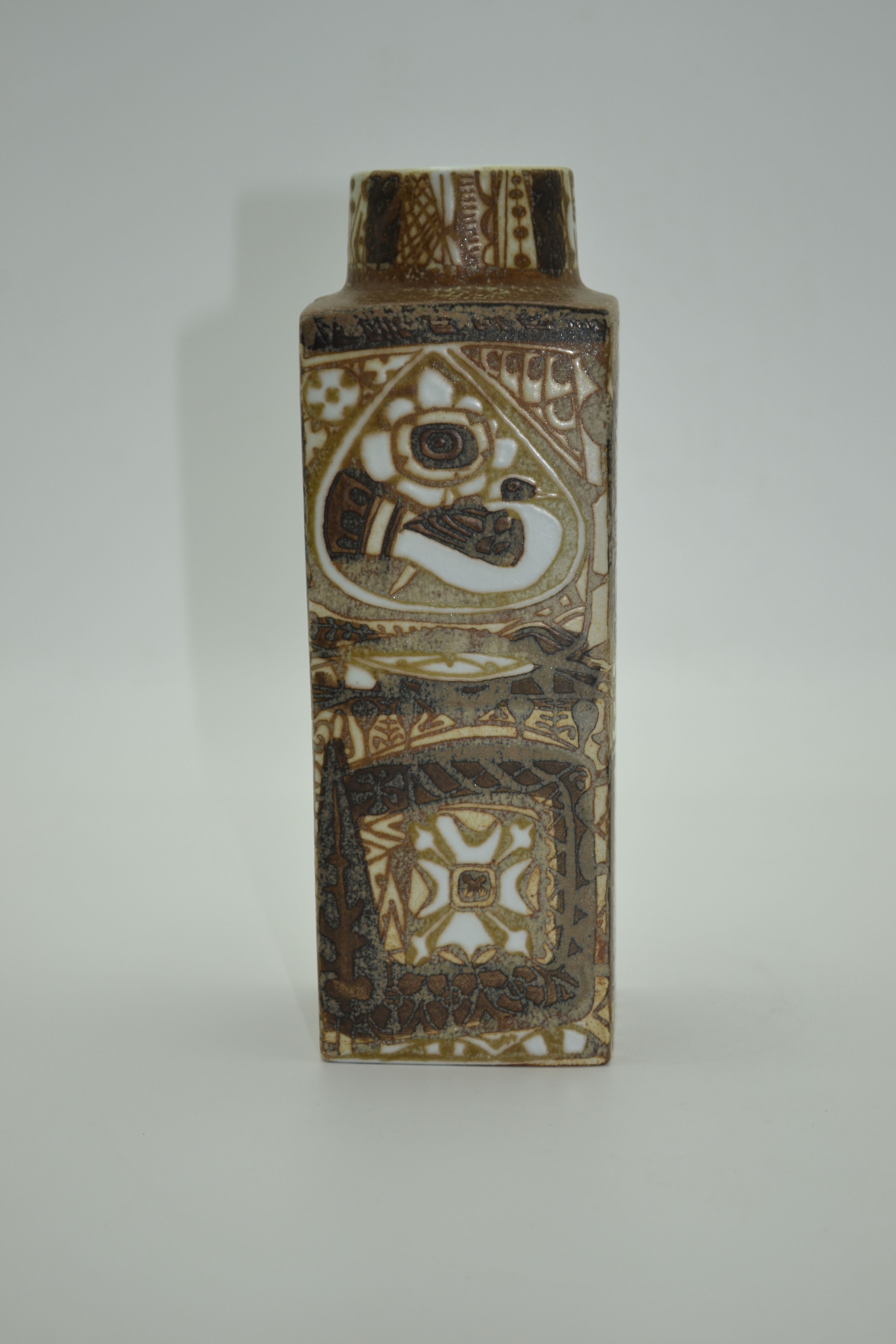 Vase in earthenware from Nils Thorsson's Baca series for Royal Copenhagen
