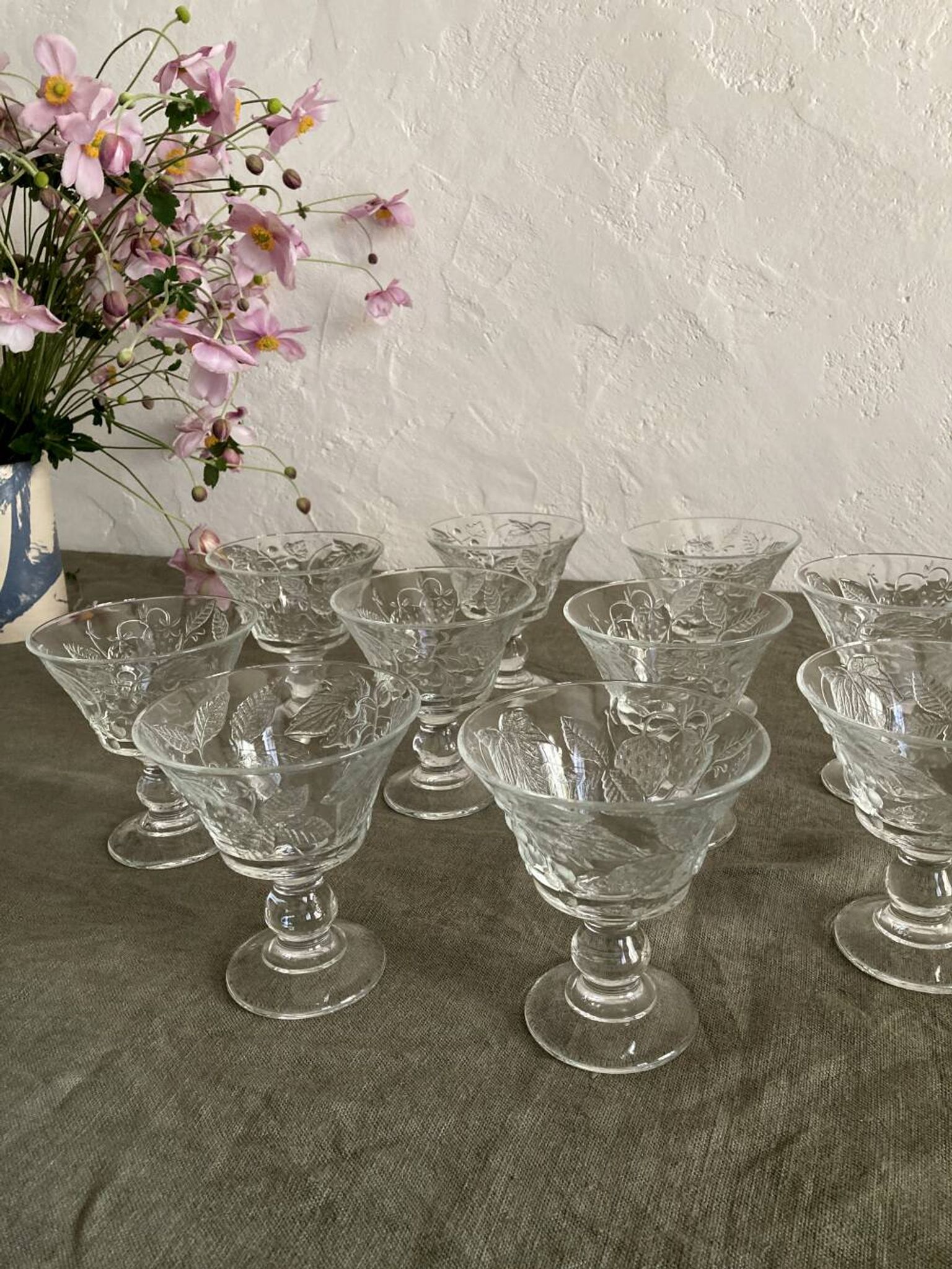 10 Luminarc glass dessert bowls