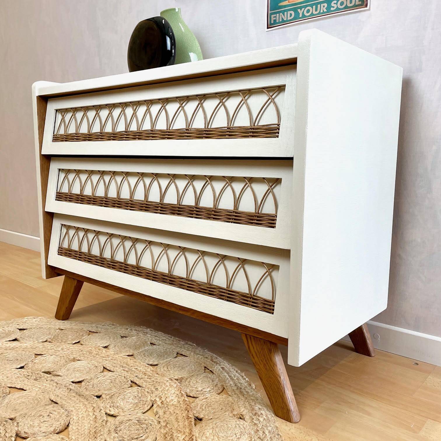 Vintage chest of drawers