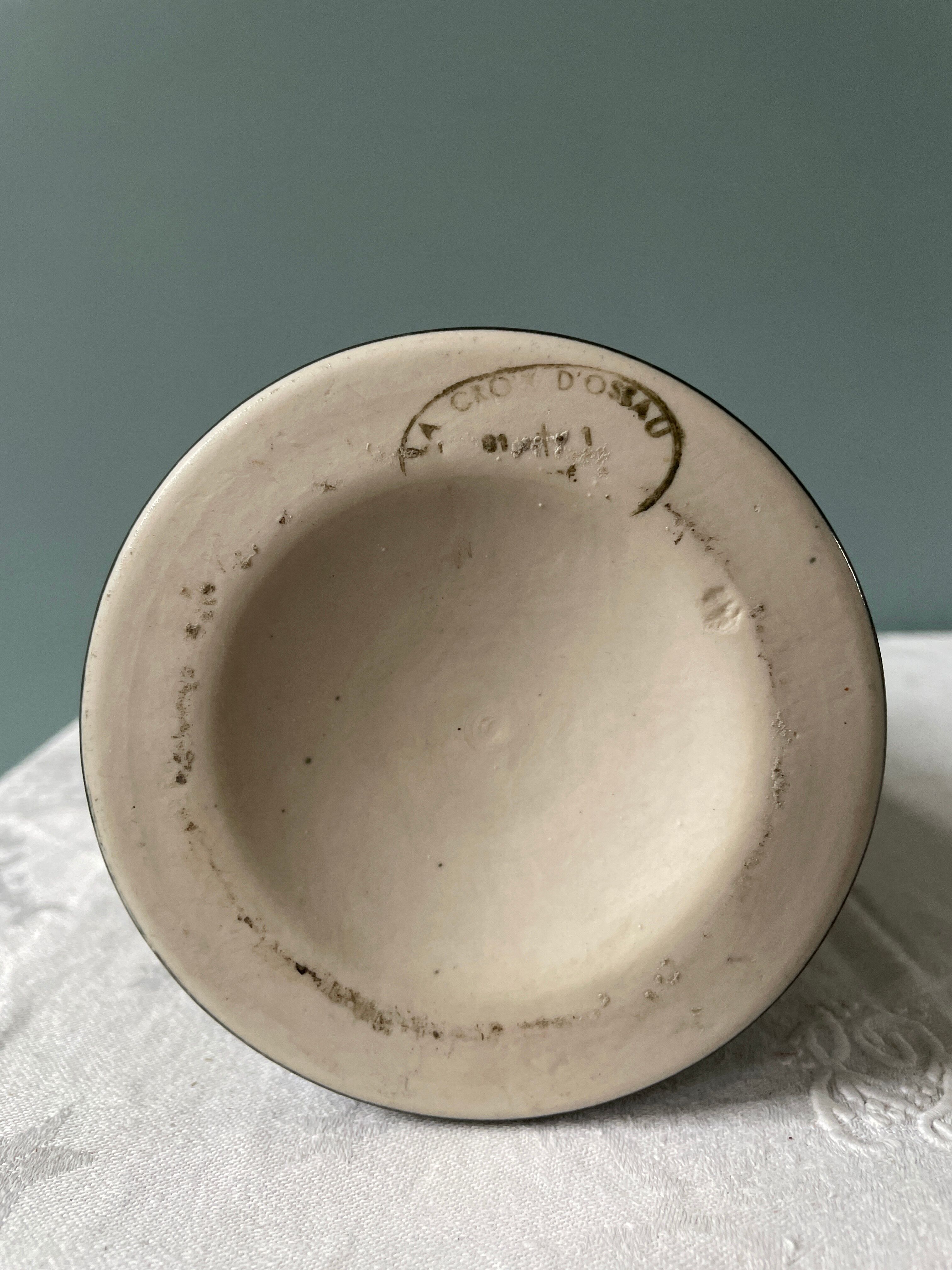 Black glazed ceramic vase, La Croix d'Ossau