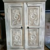 white chest of drawers