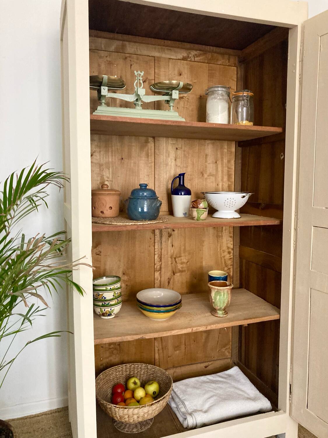 Parisian Bonnetiere wardrobe