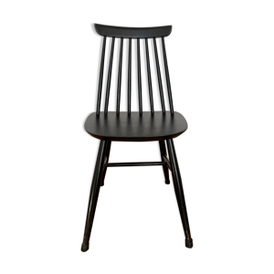 Chaise scandinave, vers