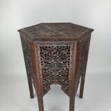 Table d’appoint 19ème siècle Birman sculpté à la main