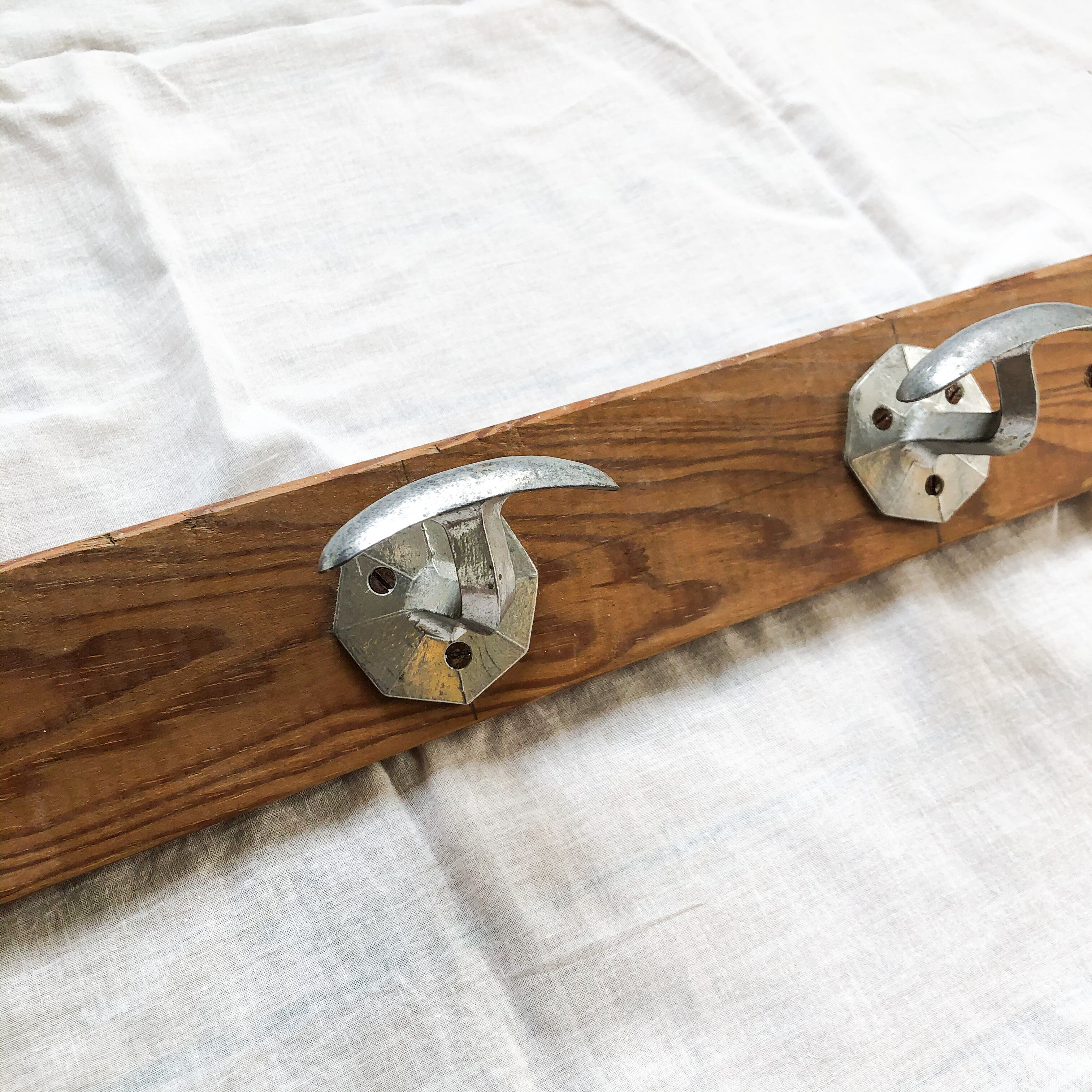 Wooden patère 6 hooks