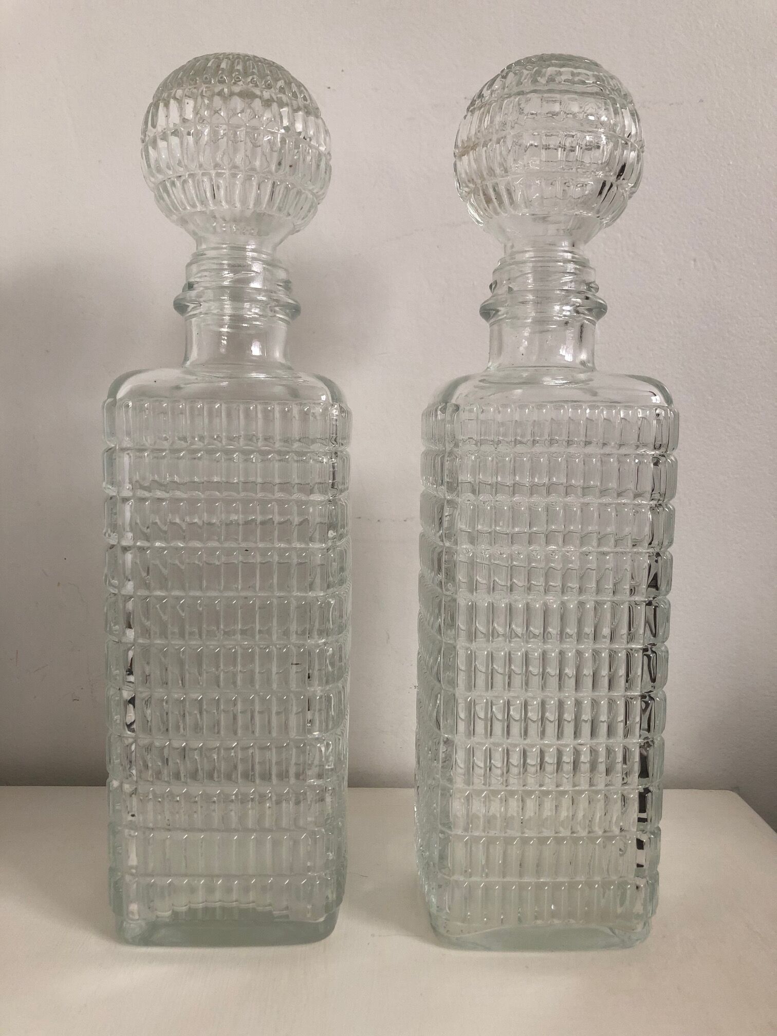 Paire de carafes à whisky années 70