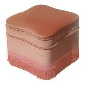 Pink velvet storage pouffe with fringes, circa 1950-1960.