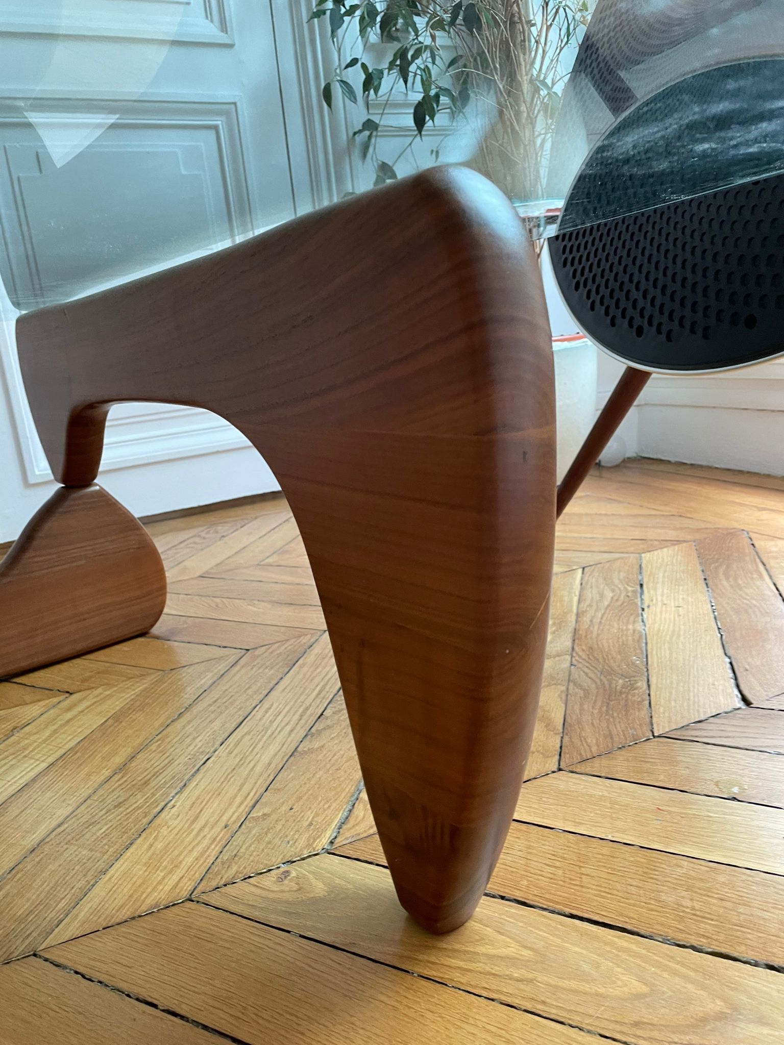Coffee table by Isamu Noguchi for Vitra