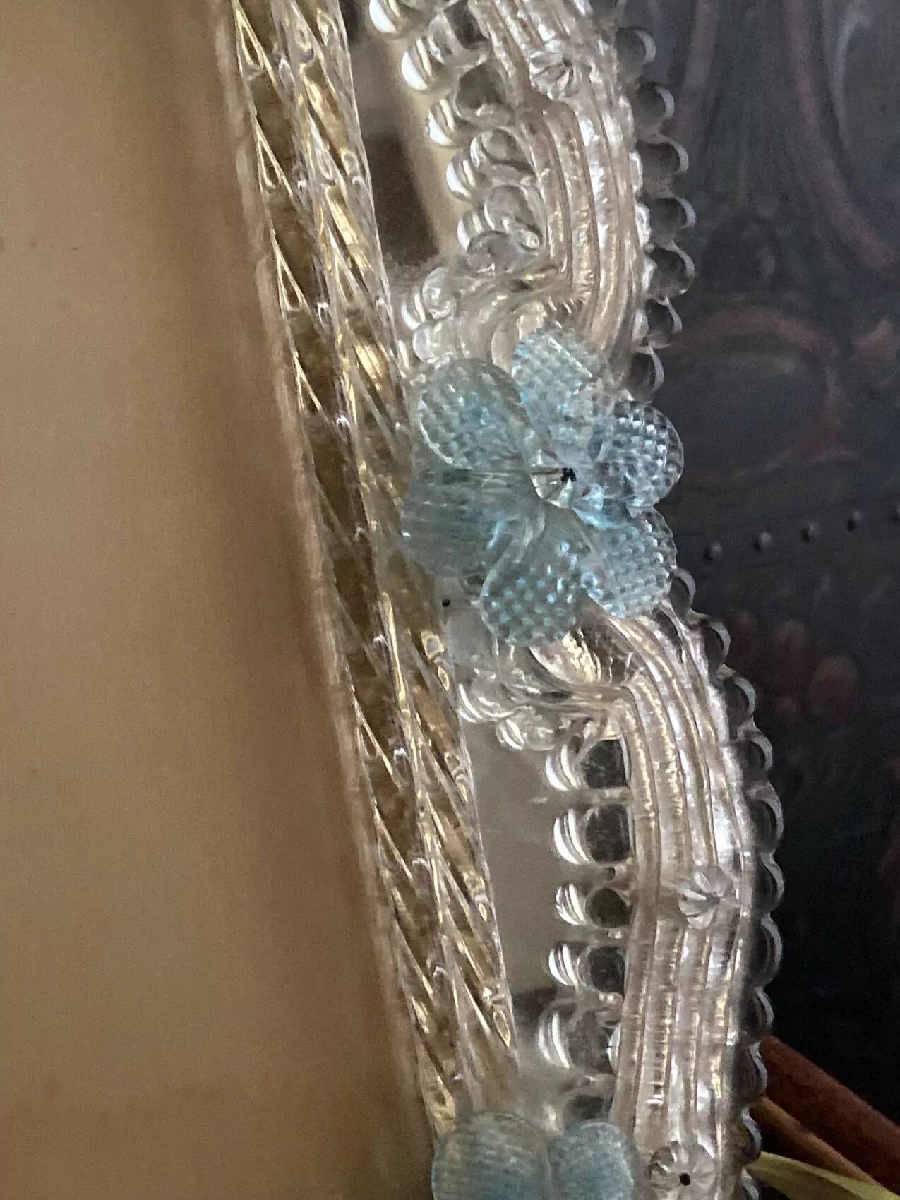 Miroir rectangulaire en verre de Murano aux fleurs bleues – Années 50