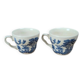 Set of 2 English cups with blue Willow style decoration.