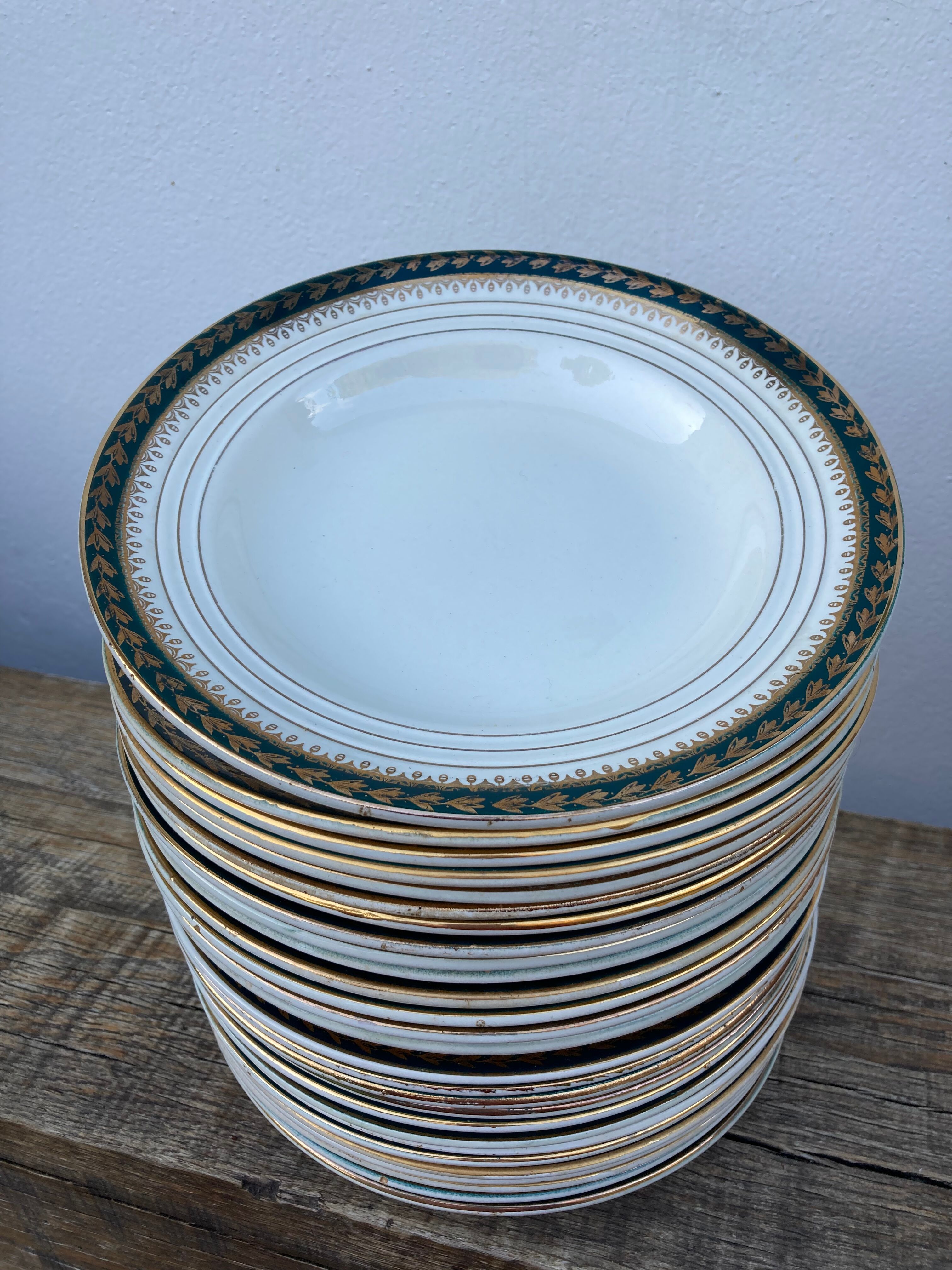 Plates for 14 people Céranord Saint Amand green and golden including hollows and plates