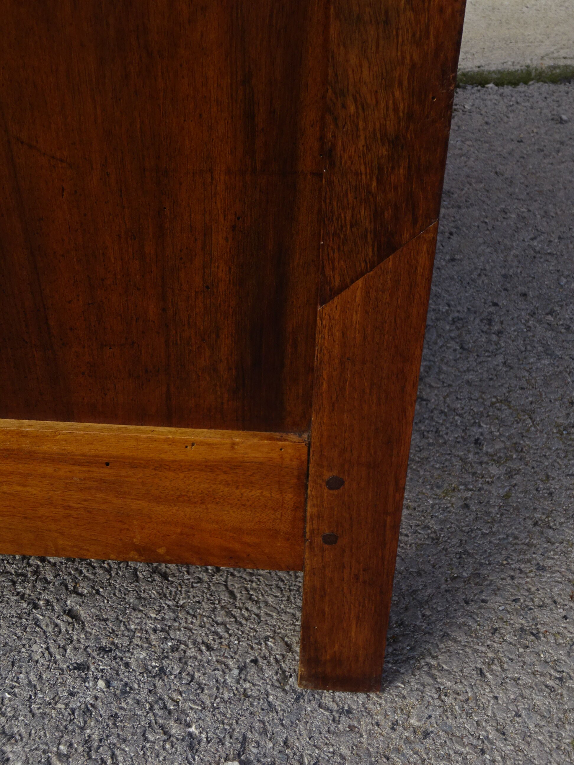 Empire jam maker in solid walnut