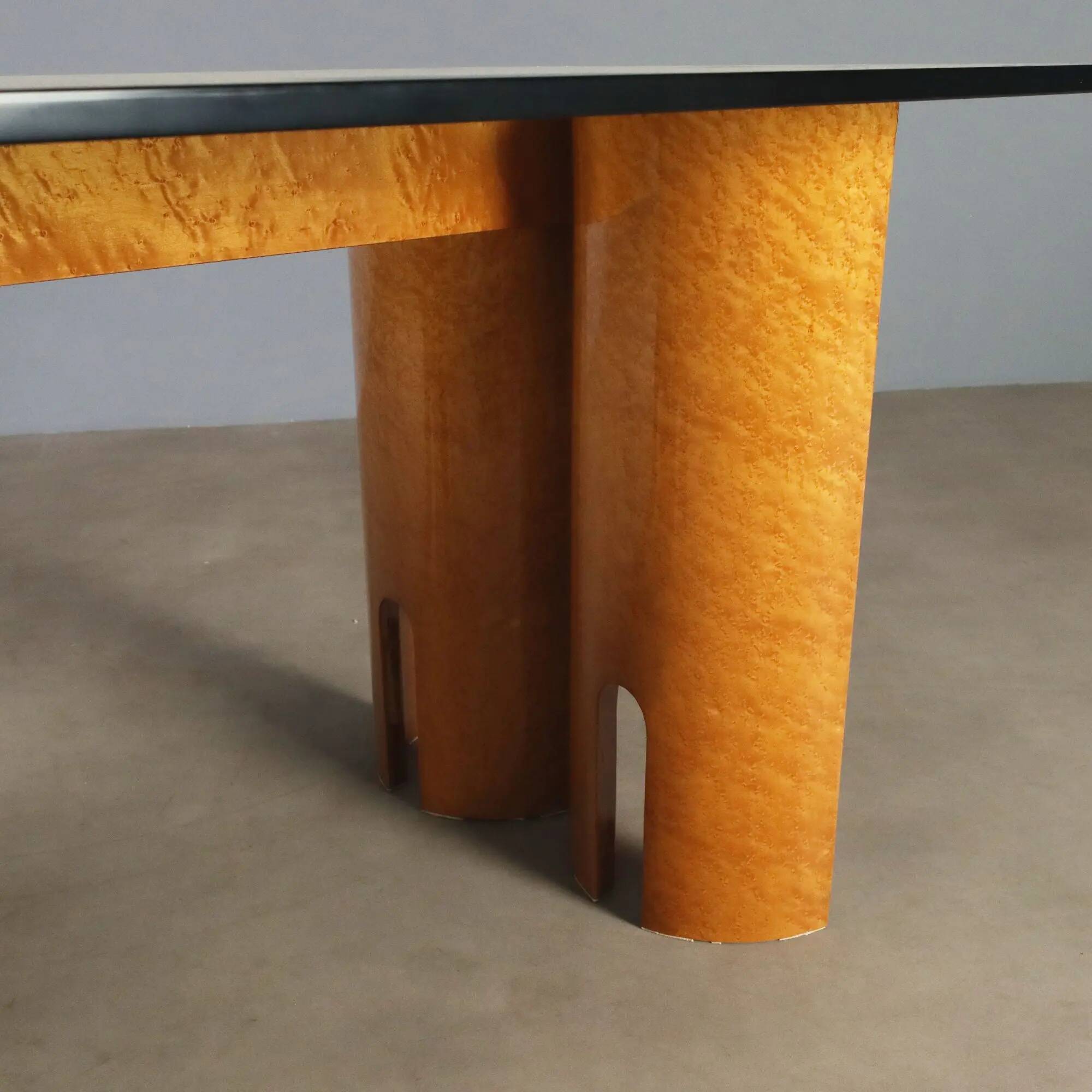 Vintage table in burl wood and glass, Italian design, 1970s.