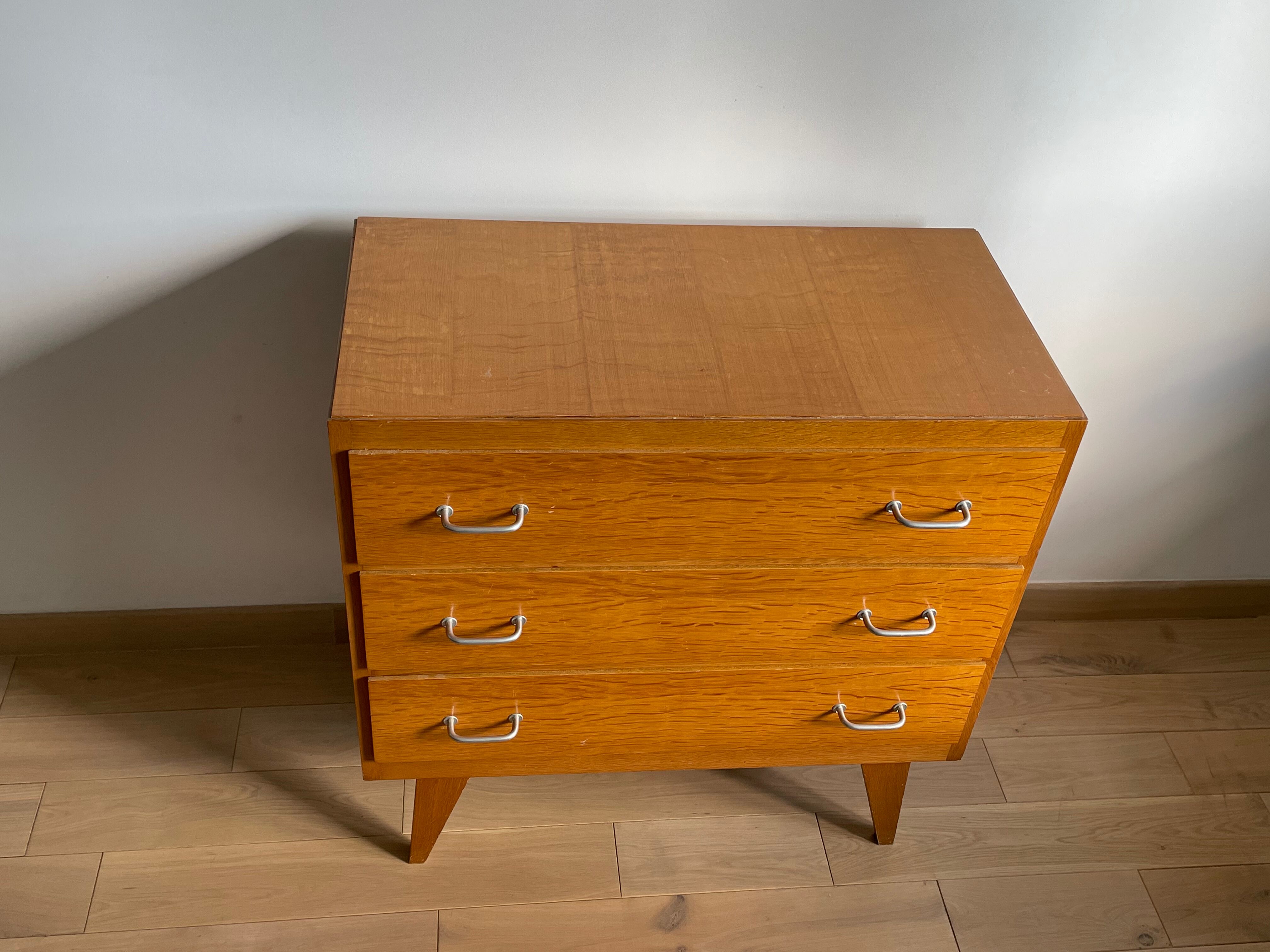 Chest of drawers 3 drawers compass feet
