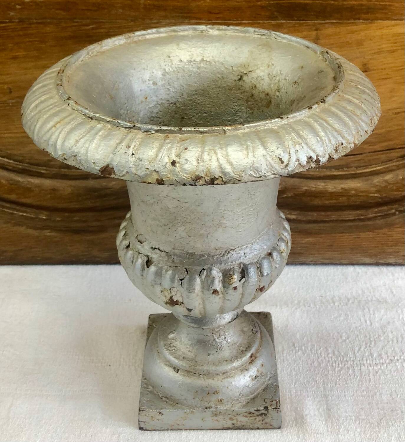 Medici vase cast iron 19th century