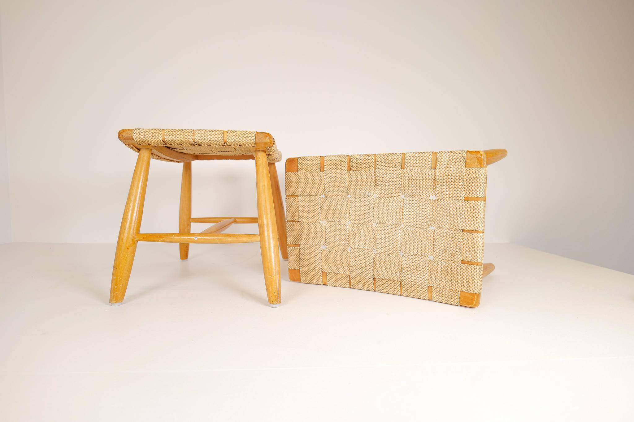 Pair of Swedish stools from the 1960s in lacquered birch, mid-century style.