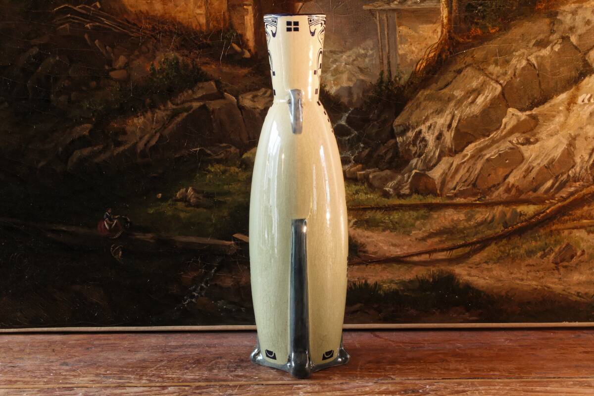 Art Deco vase, Fives Lille, Gustave de Bruyn