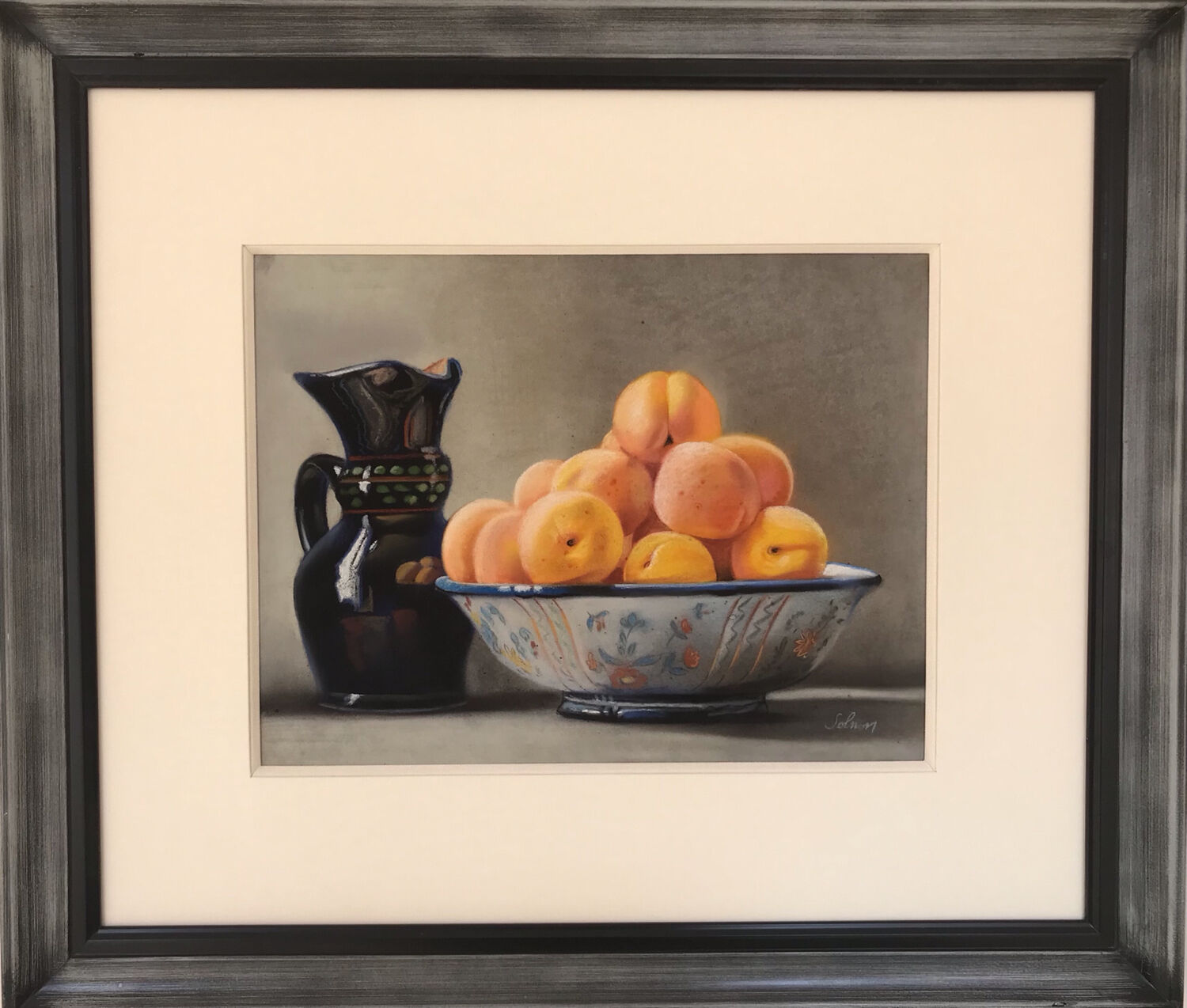Daniel solnon (1947). pastel. still life with peaches.