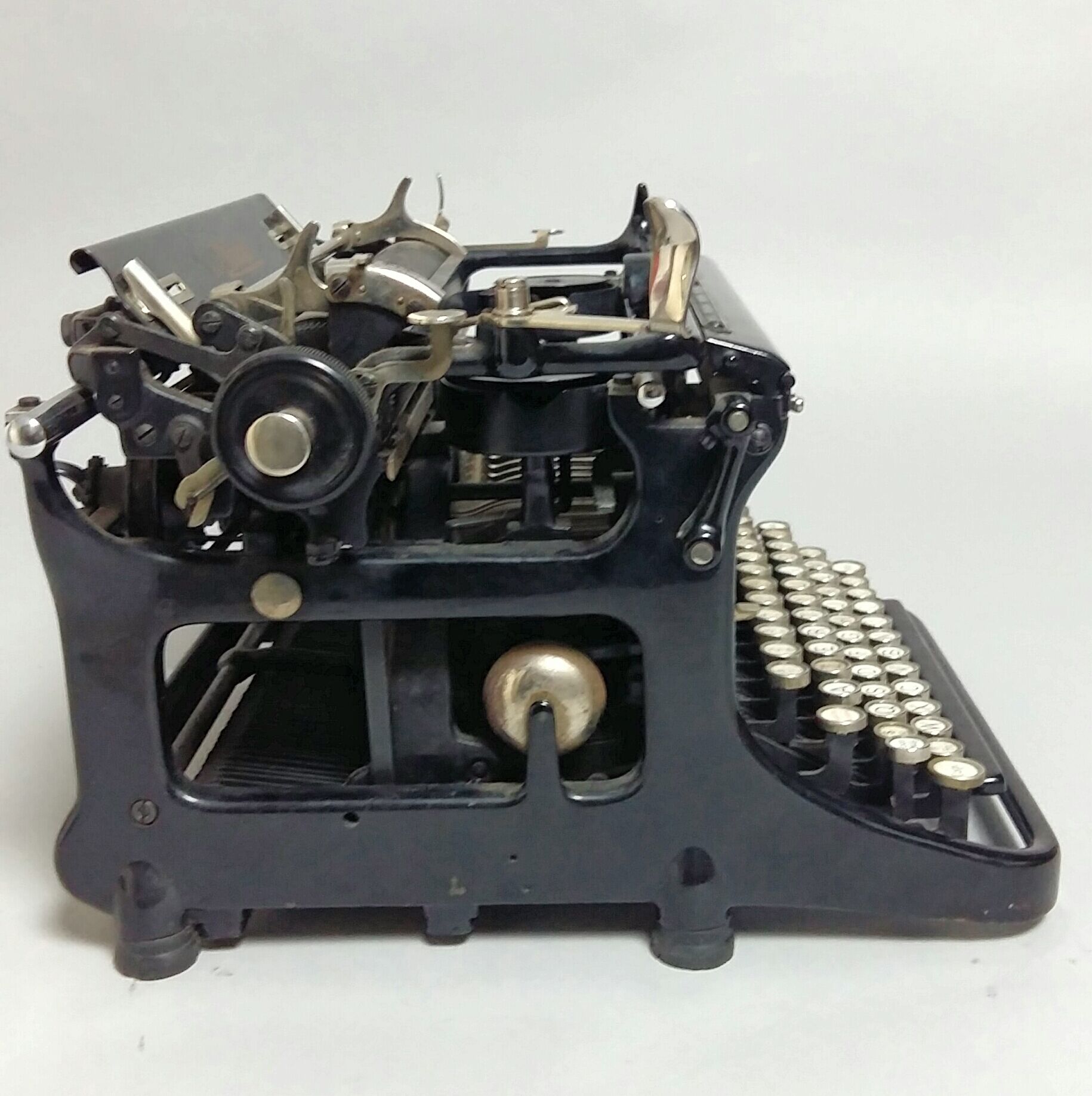 Ideal typewriter black Seidel & Naumann made in Germany