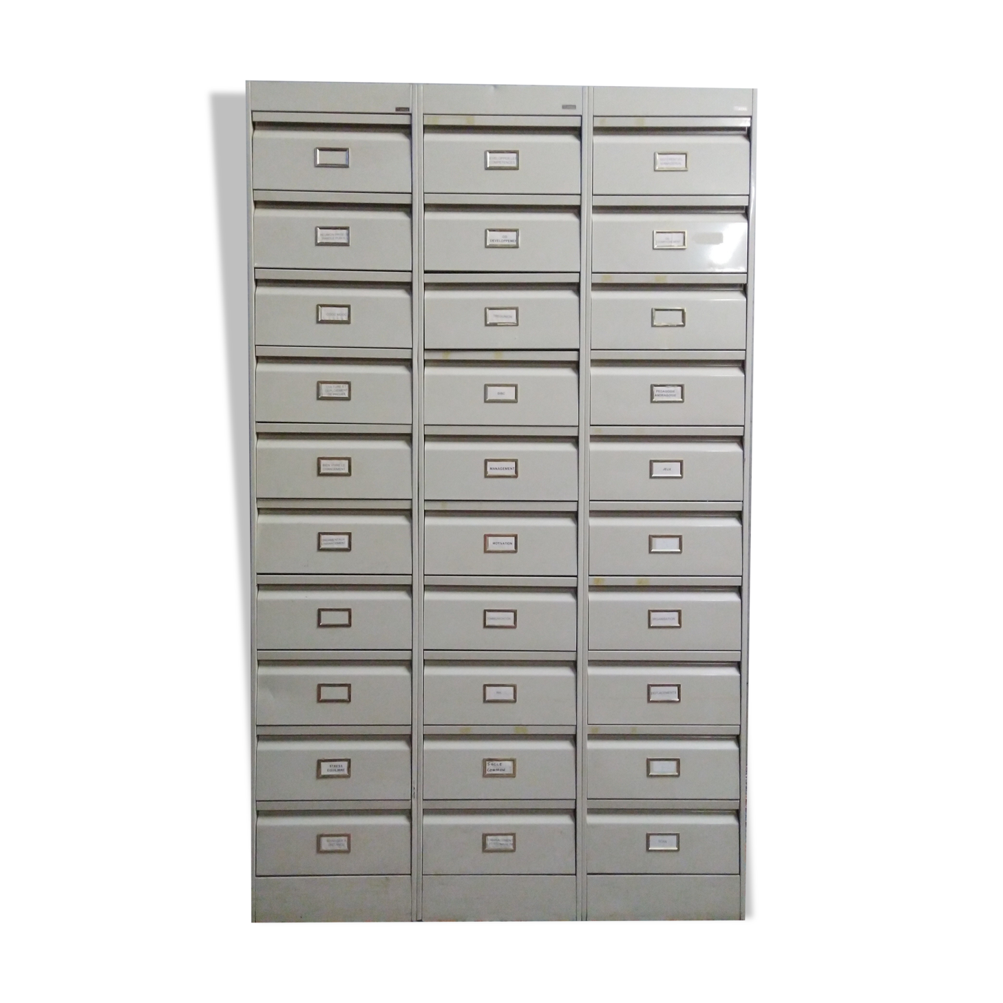 Atal industrial metal locker cabinet