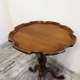Wooden pedestal table