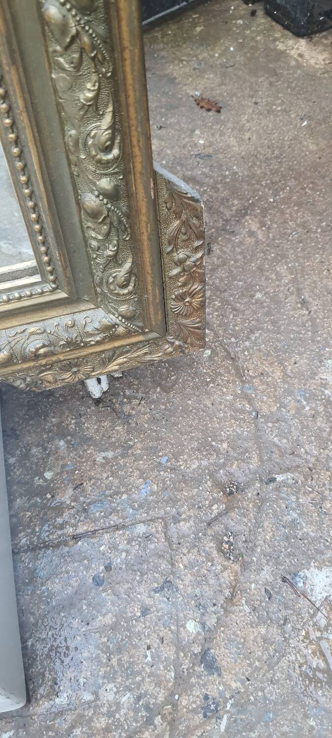 Golden mirror