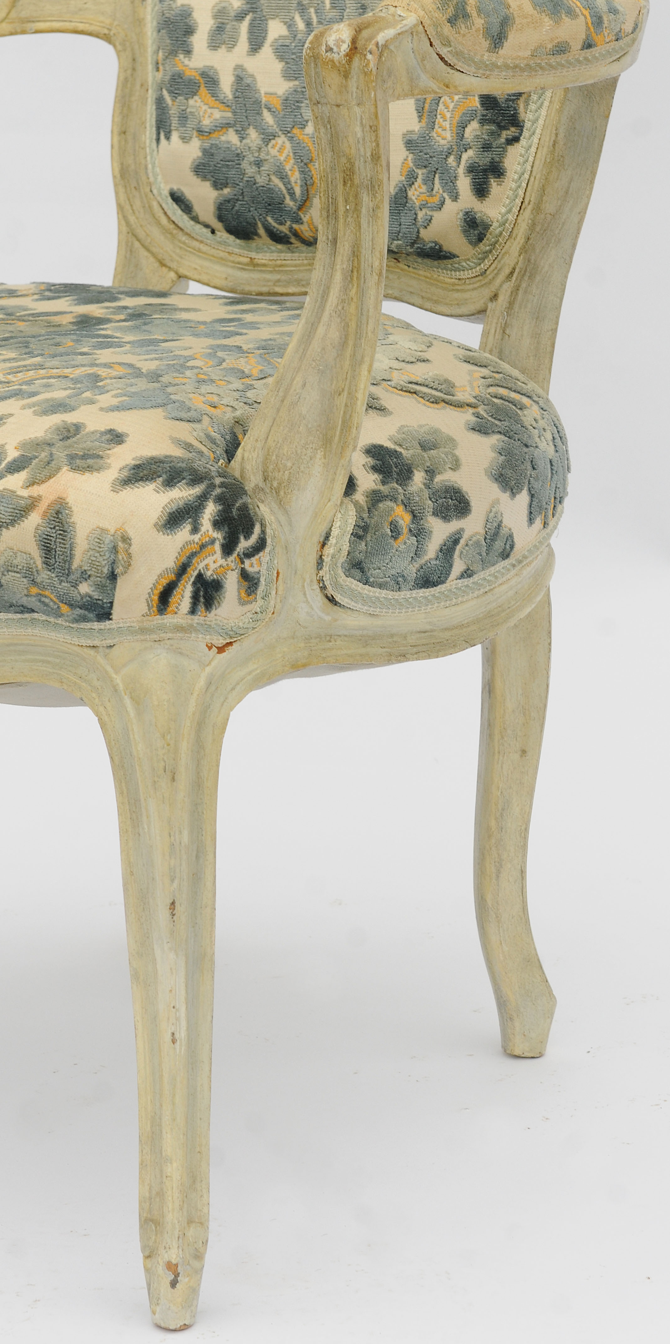 Louis XV-style convertible chair