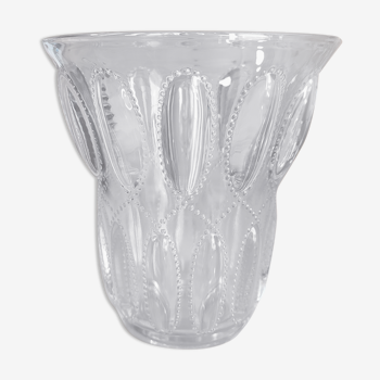 Vase en moulé en cristal