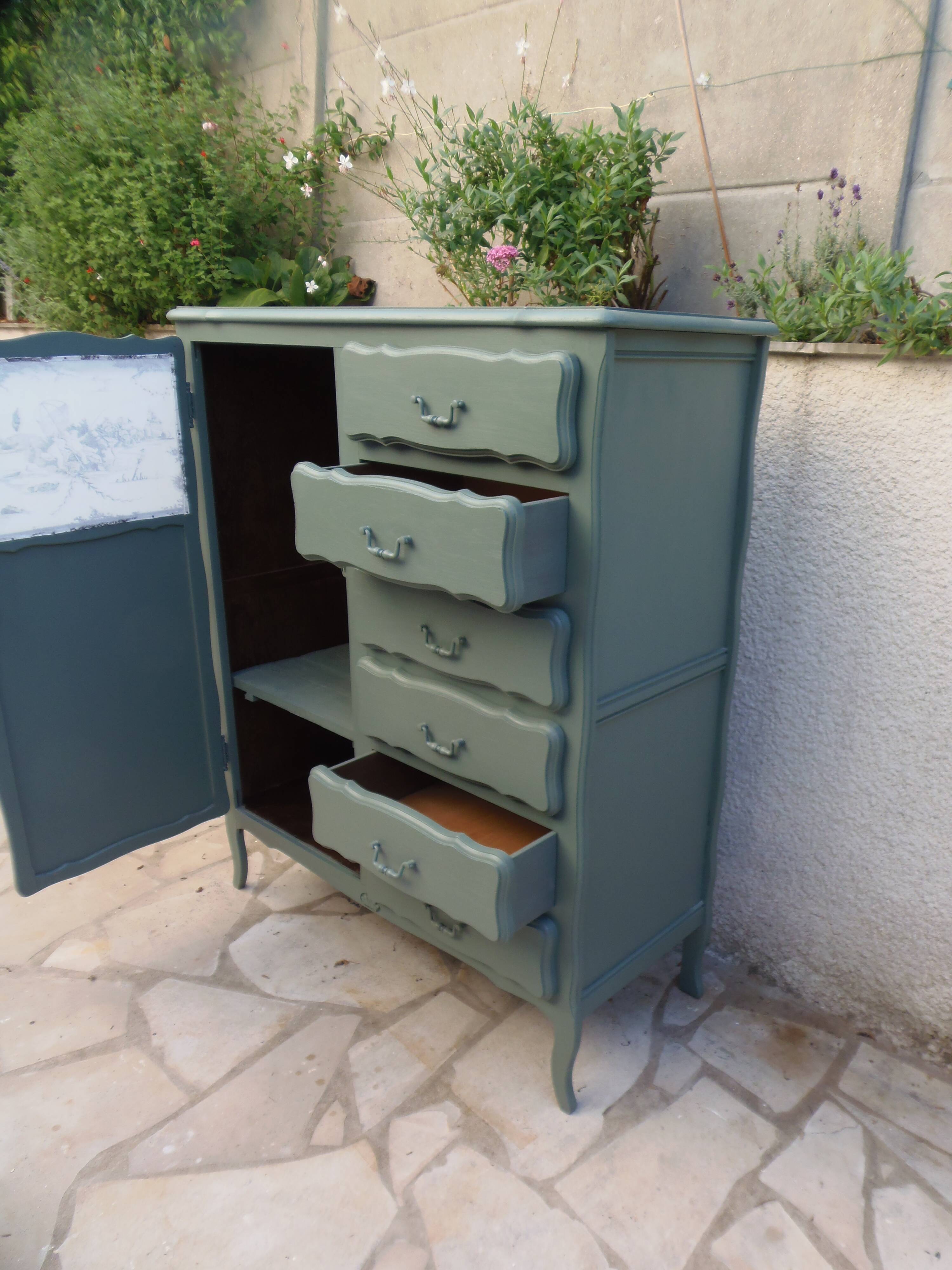 Armoire ancienne Green Smoke – Toile de Jouy .