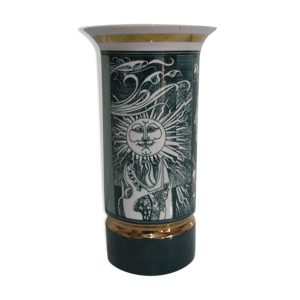 vase