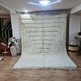 Beni Ouaren Modern White Rug with Converging Patterns 300x200 cm