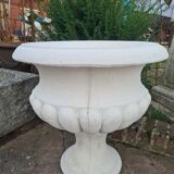 Medici vase in reconstituted stone
