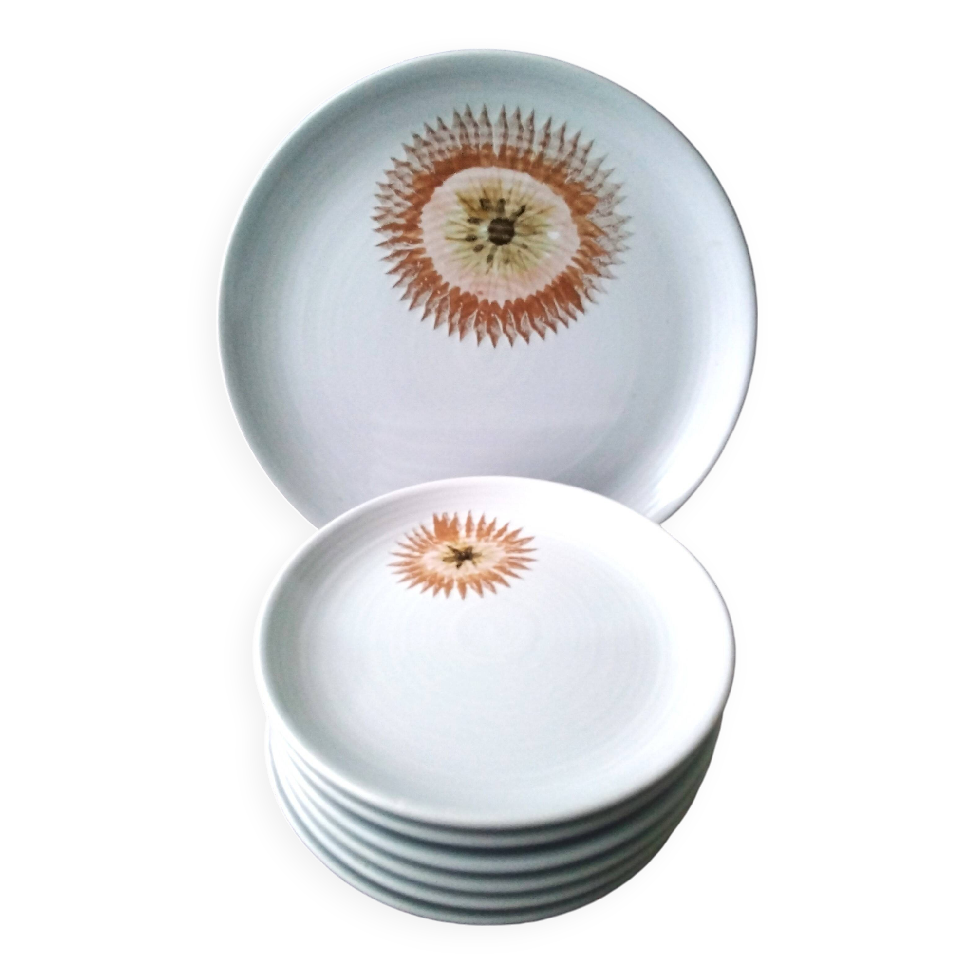 St Amand earthenware cake service 1713